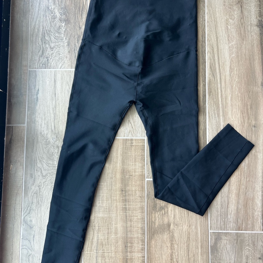 Glowe Maternity Leggings - Size small